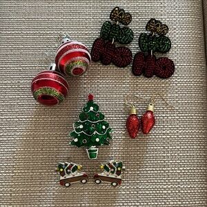 Holiday bundle! 4 earrings and 1 brooch